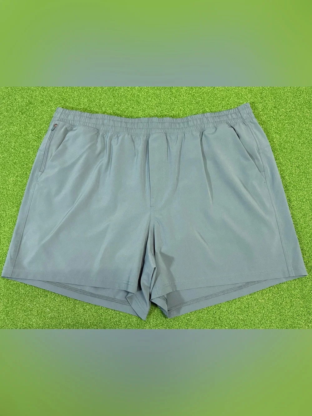 NWT VRST Men’s XXL Performance Running Shorts Sage Green Lined Zip Pocket